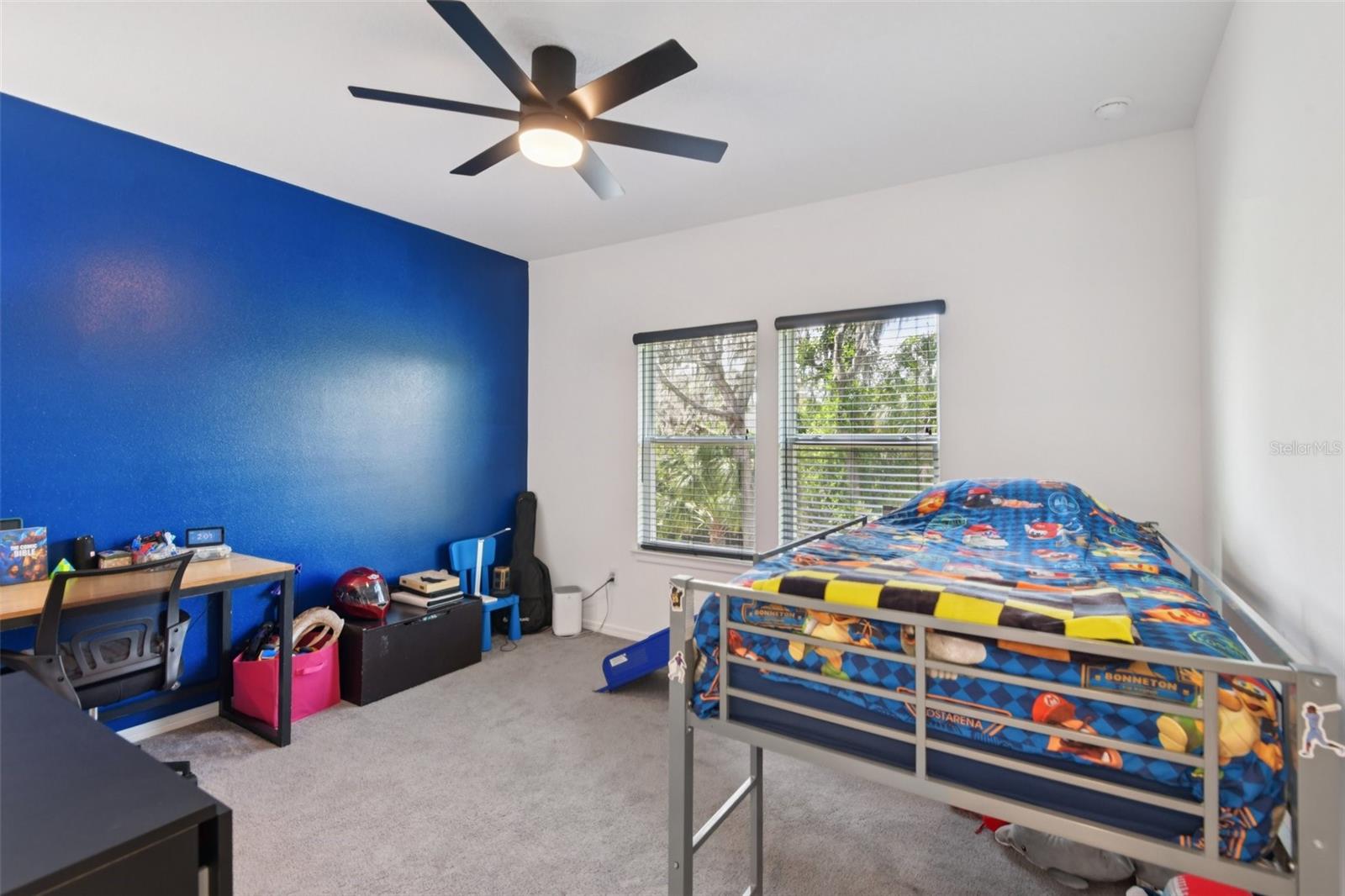 HAMMOCK CREST - Residential