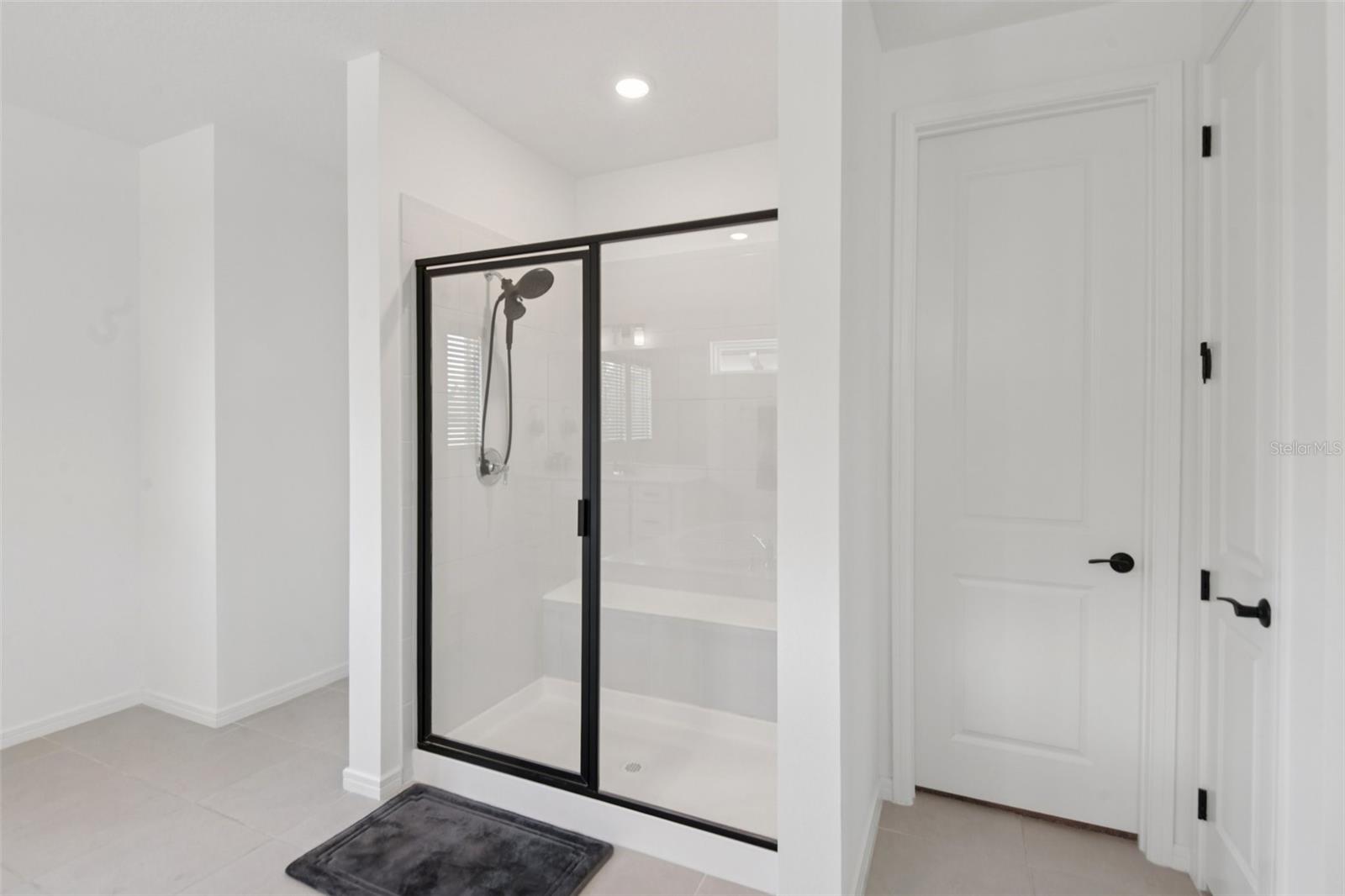 HAMMOCK CREST - Residential