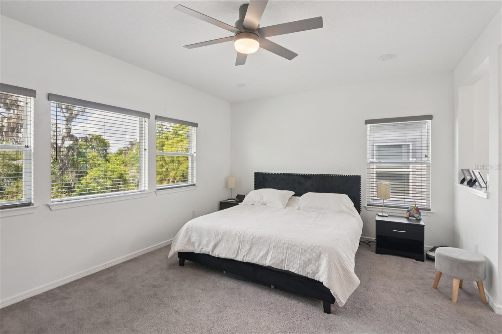 HAMMOCK CREST - Residential