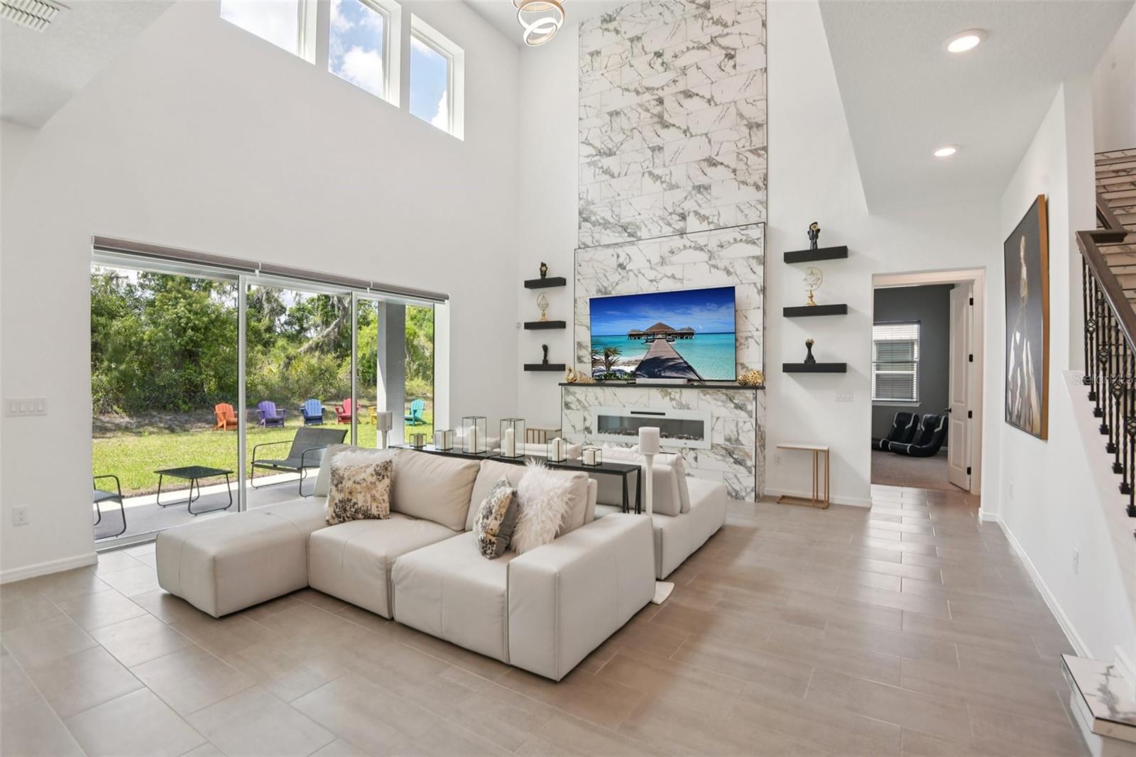 HAMMOCK CREST - Residential