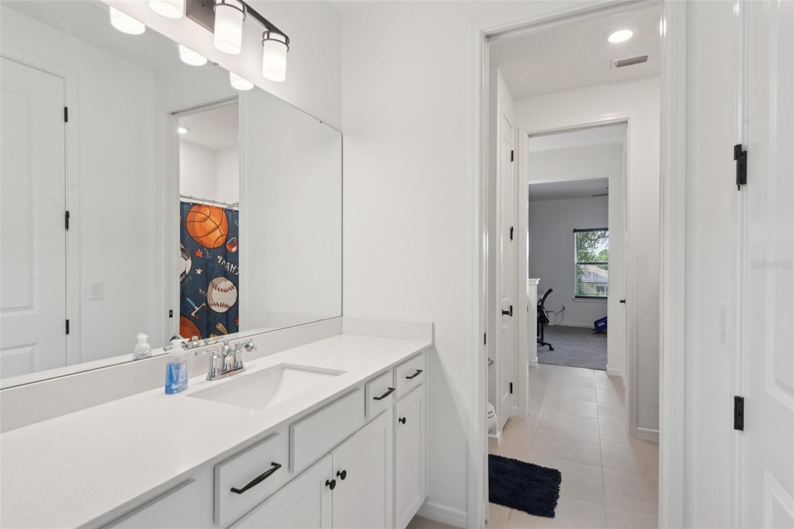 HAMMOCK CREST - Residential