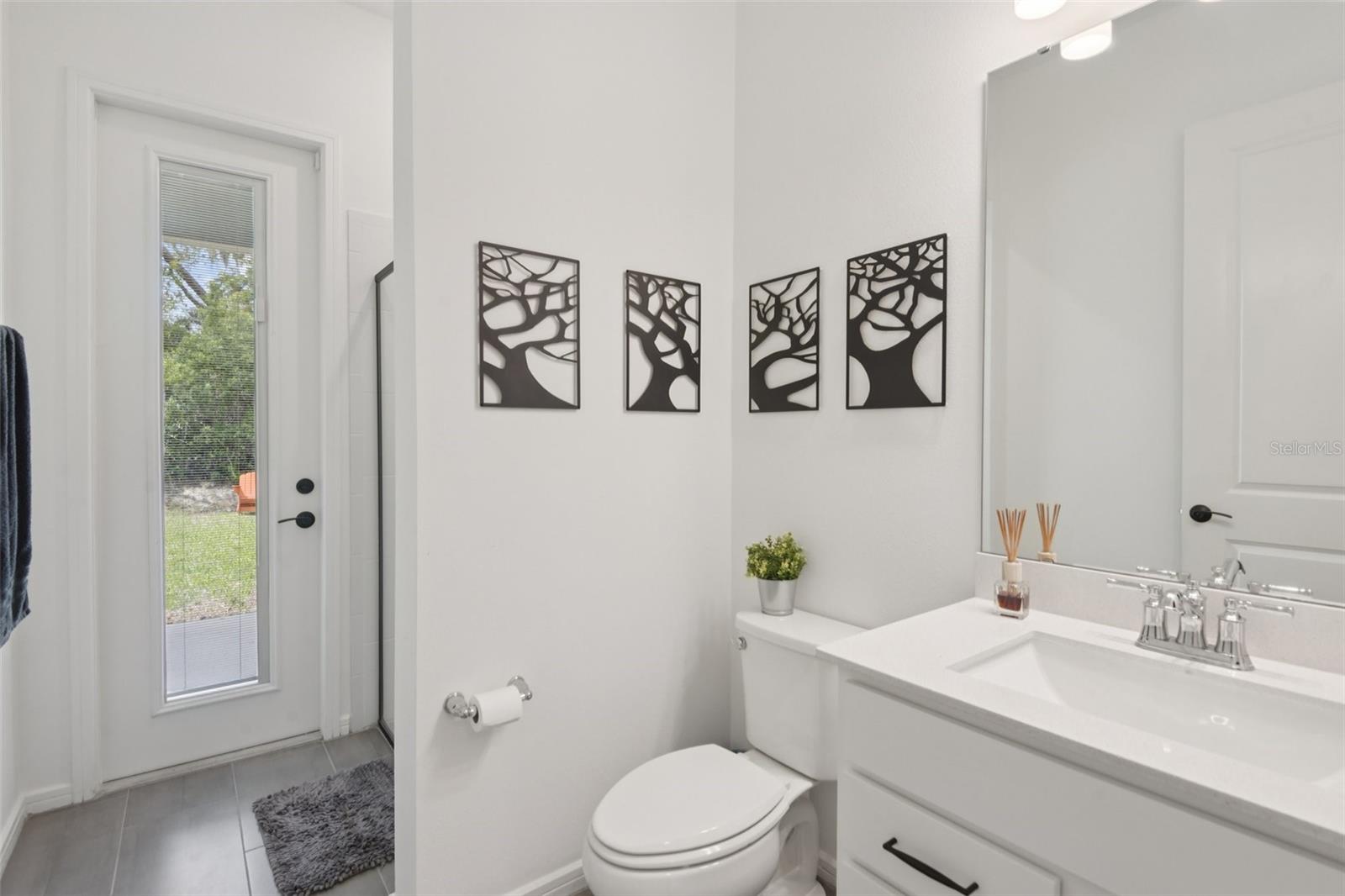 HAMMOCK CREST - Residential