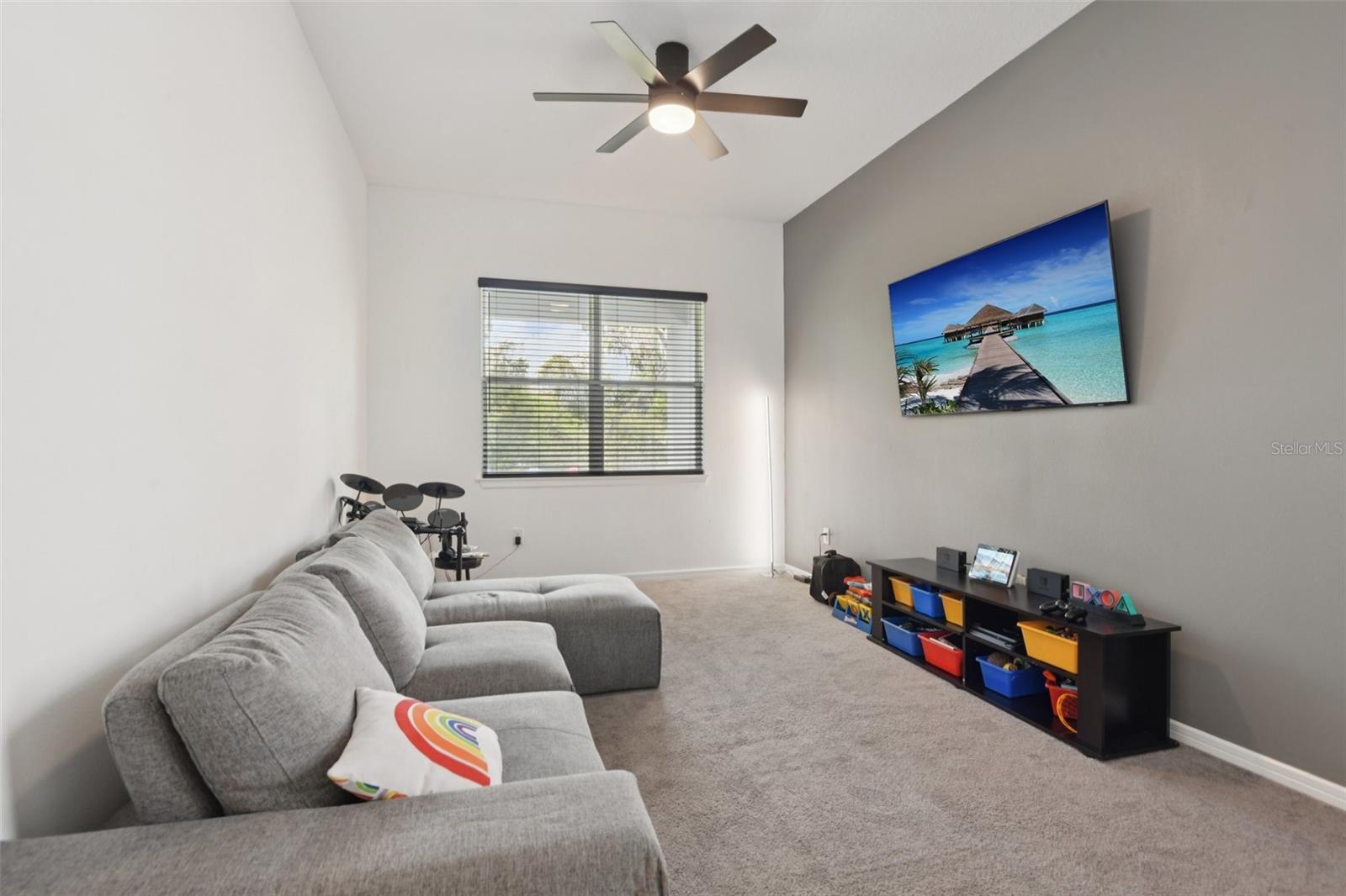 HAMMOCK CREST - Residential