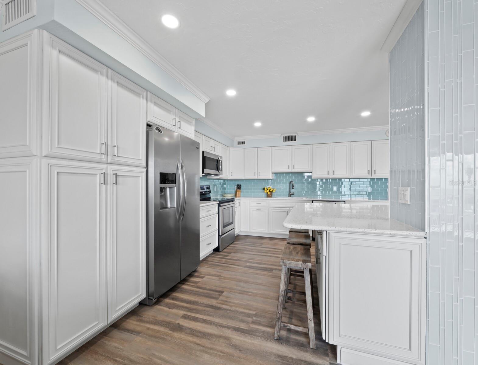 ISLANDER CLUB OF LONGBOAT - Residential