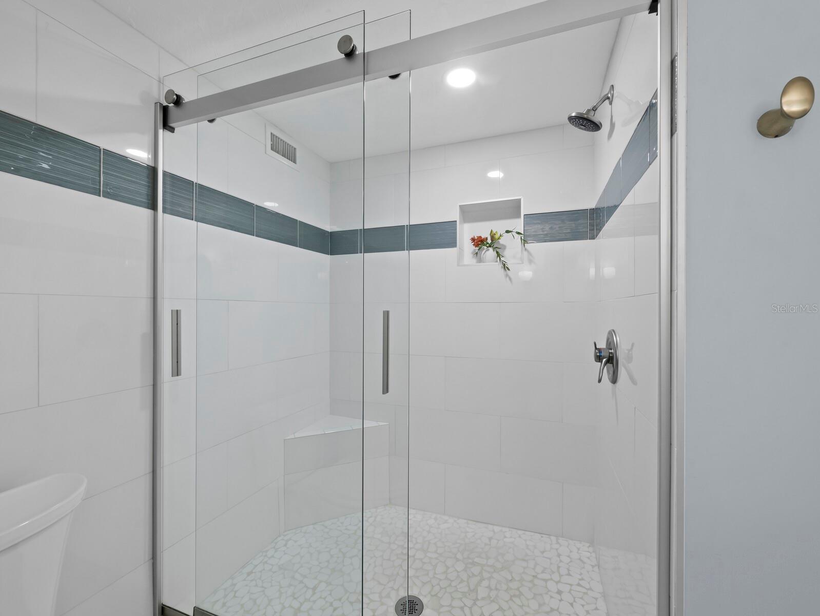 ISLANDER CLUB OF LONGBOAT - Residential