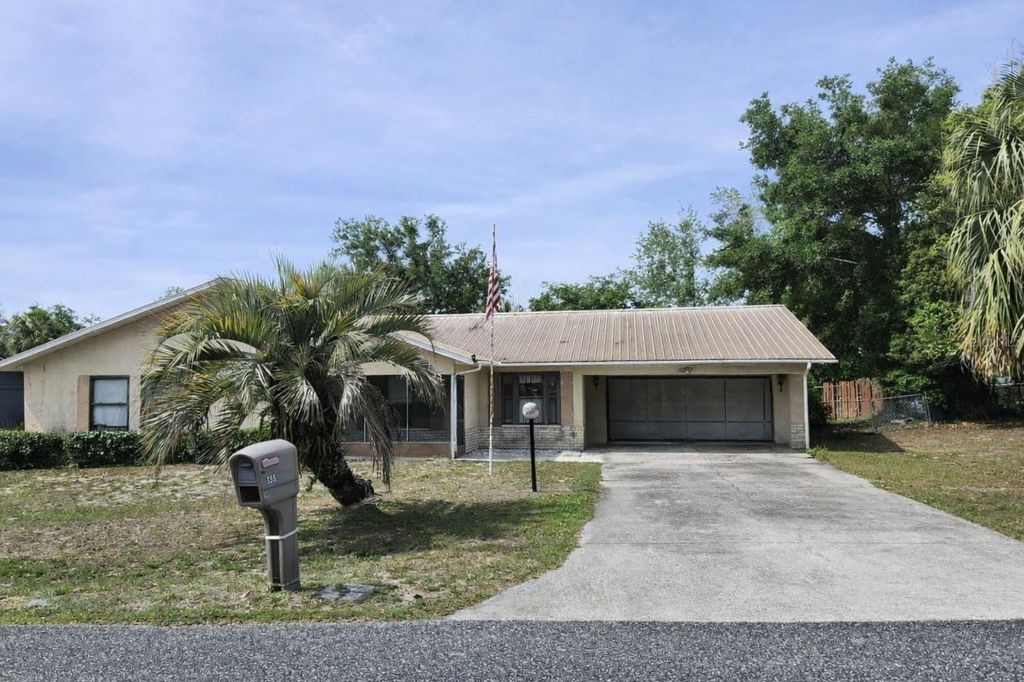 Photo of 555 Silver Course Circle, Ocala, FL 34472 (MLS # OM724233)