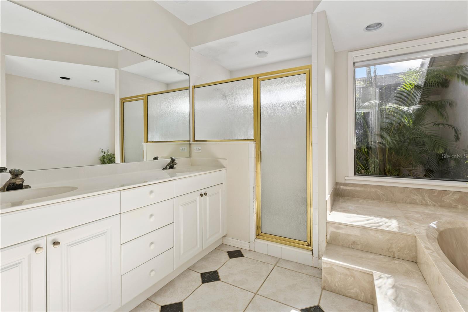 BENT TREE VILLAGE - Residential