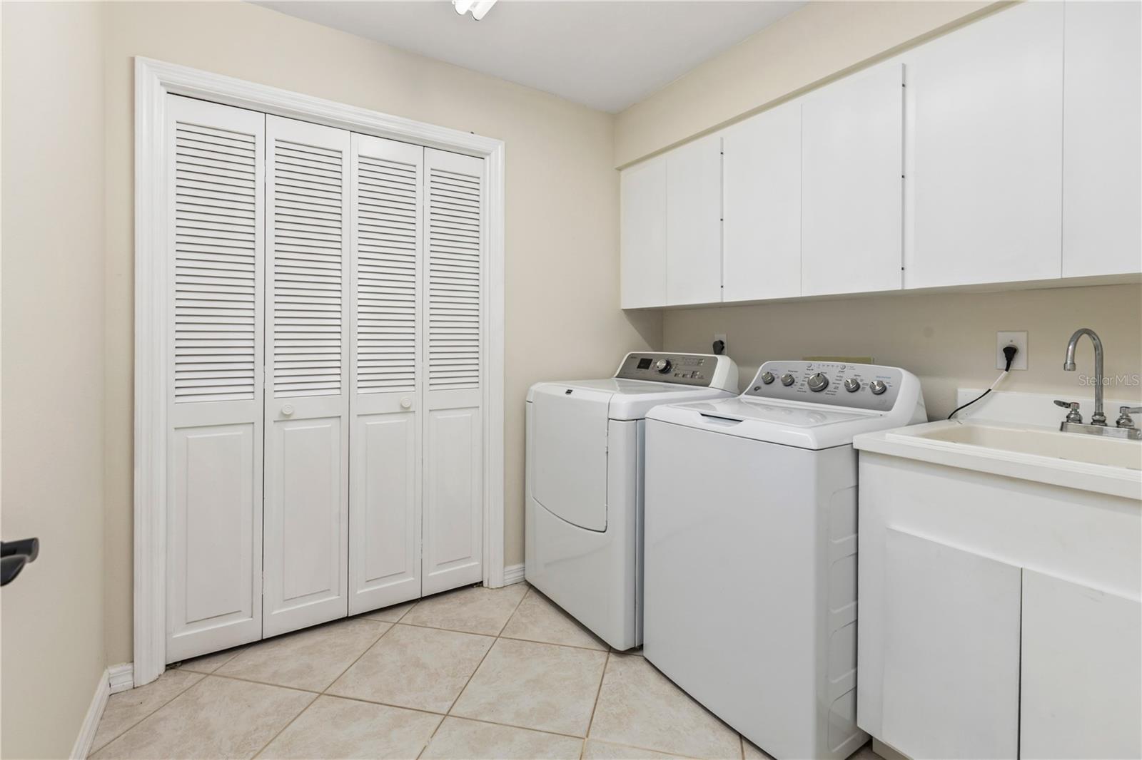 BENT TREE VILLAGE - Residential