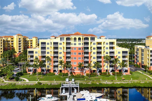 610 RIVIERA DUNES WAY APT 307, PALMETTO, FL 34221 - Image 5a4be4f45ce573033fe5b122fe4d2bdd/1937735187