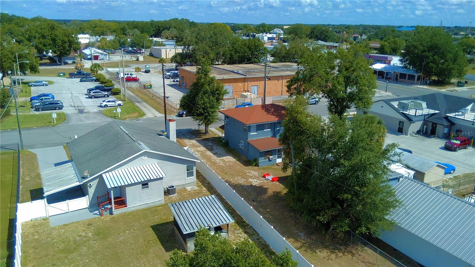 WEEKS D P RESUB - Residential