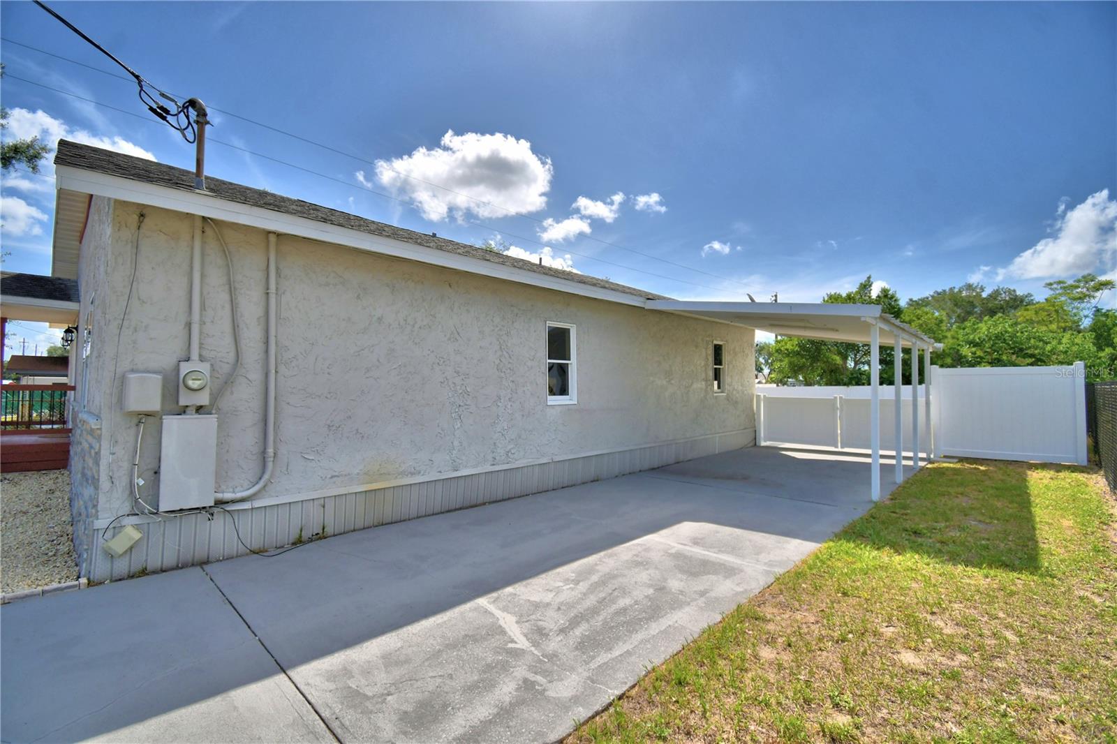WEEKS D P RESUB - Residential