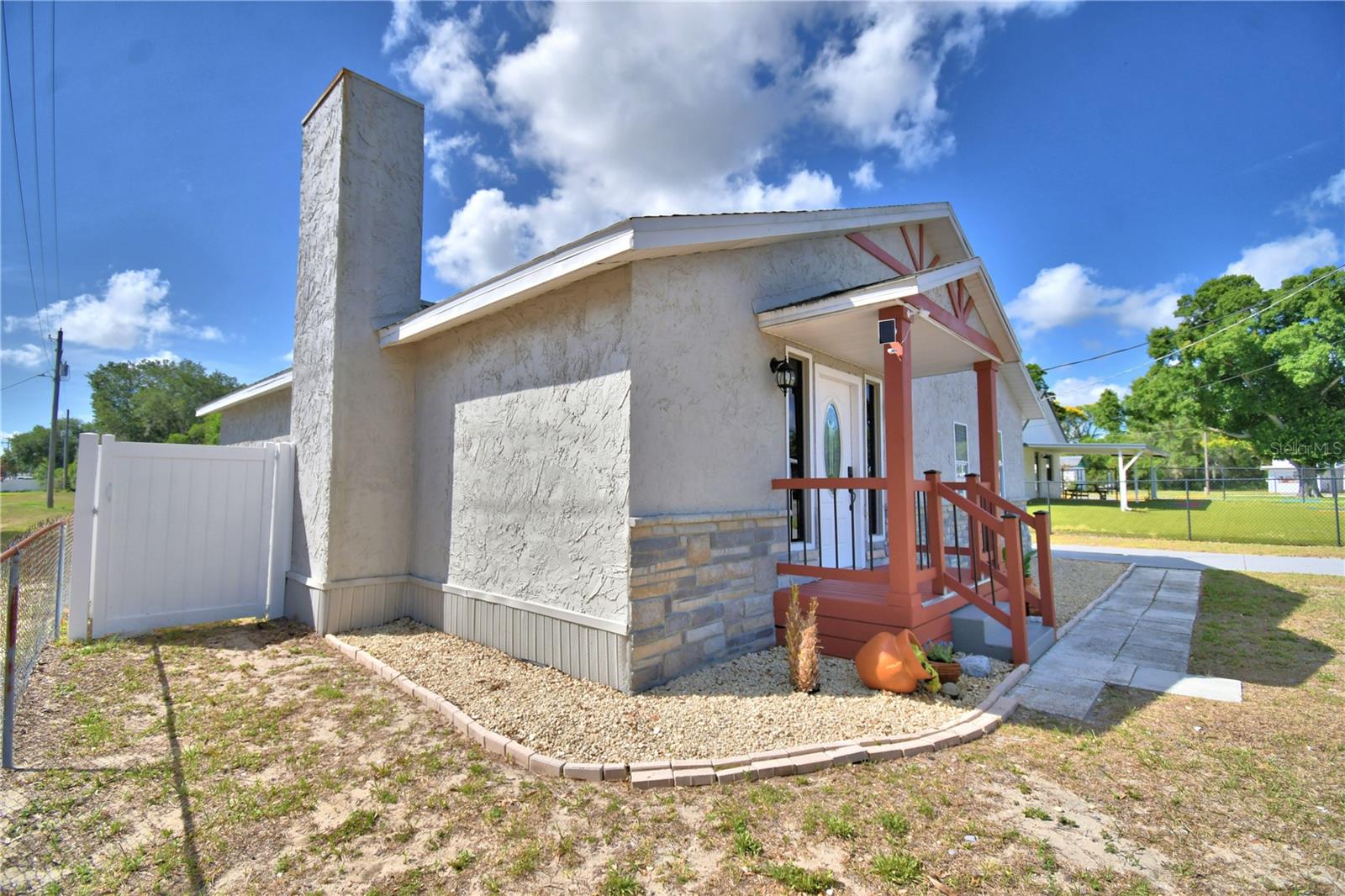 WEEKS D P RESUB - Residential