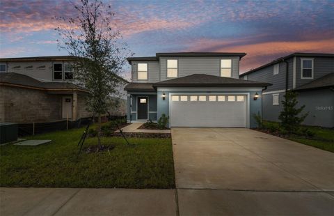 A home in LAKE ALFRED