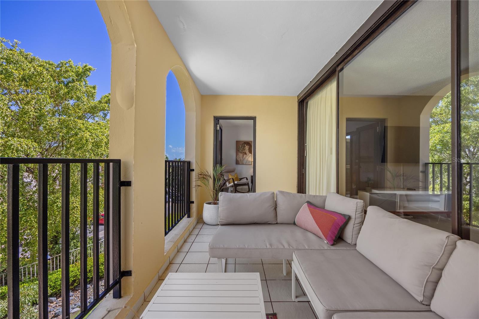 MONTESOL - Residential