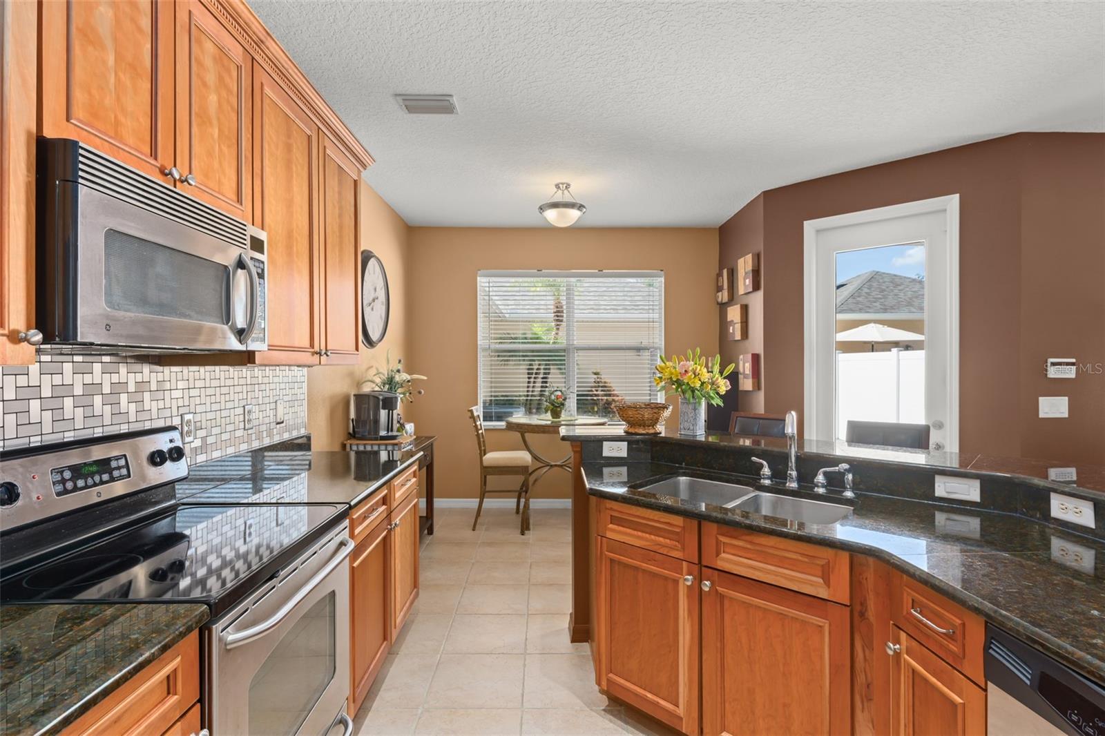 SIGNATURE LKS-PCL 01B - Residential