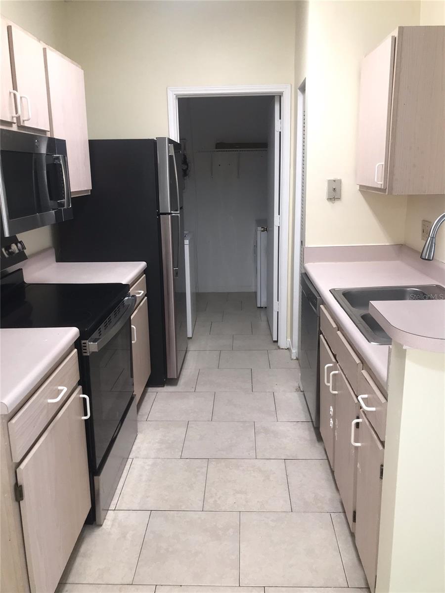 709 SECRET HARBOR LANE 313