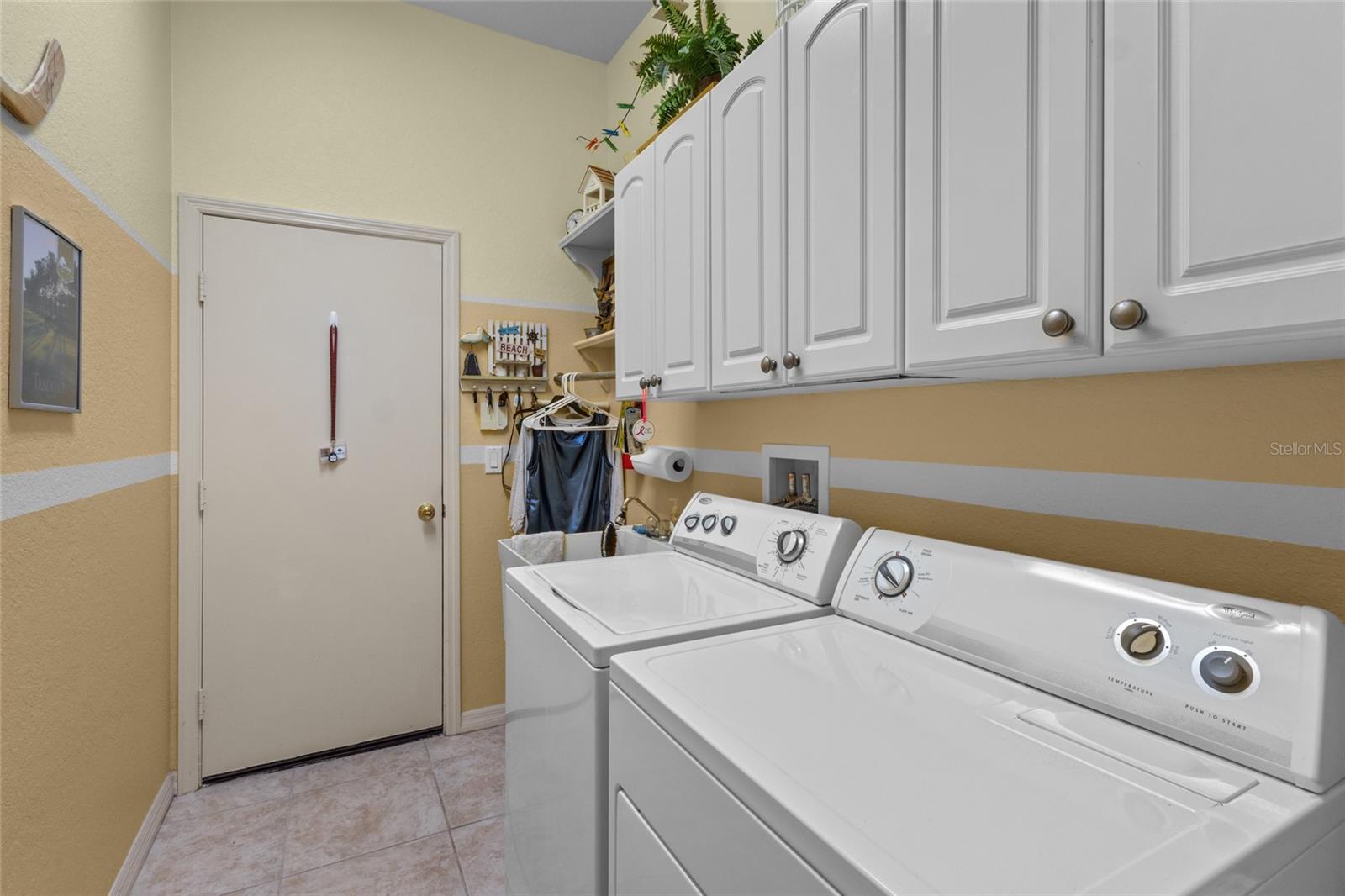 STONEYBROOK AT HERITAGE HARBOUR D-1 - Residential