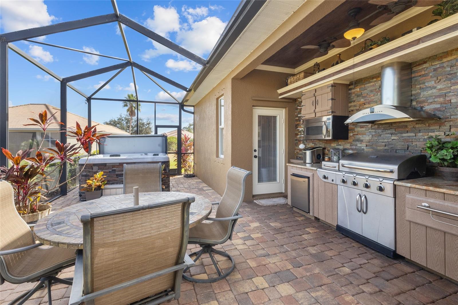 STONEYBROOK AT HERITAGE HARBOUR D-1 - Residential