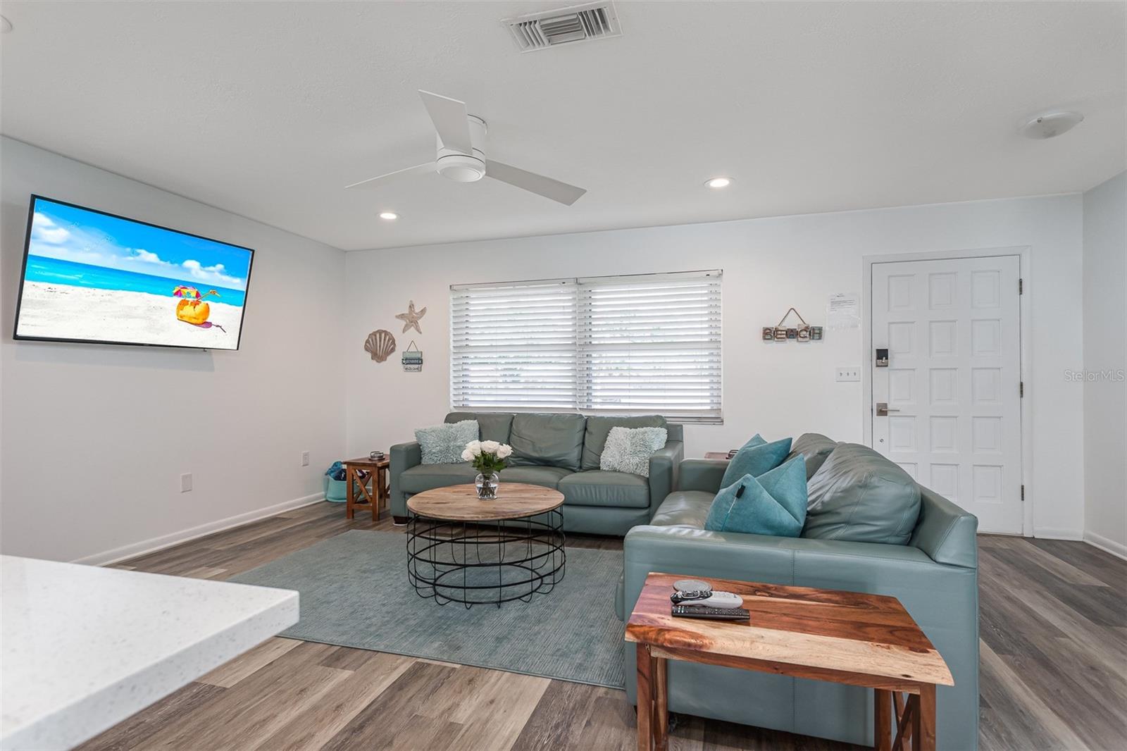 SOUTH GATE - Residential