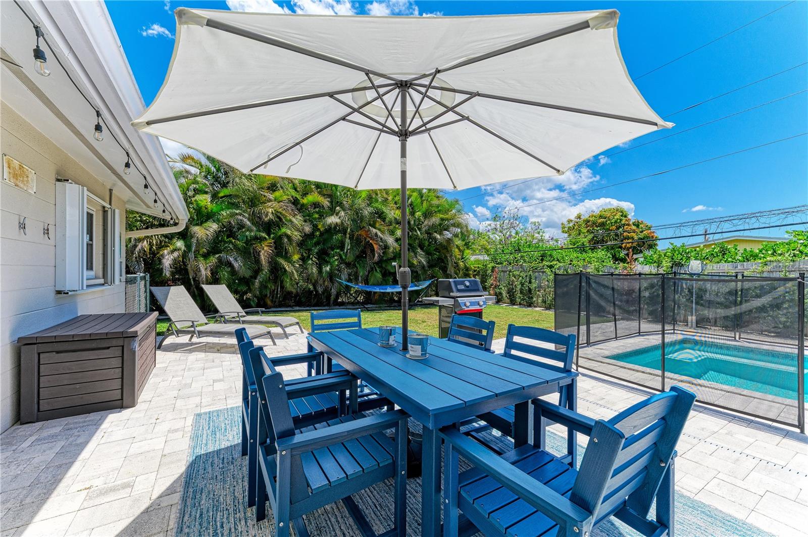 SOUTH GATE - Residential