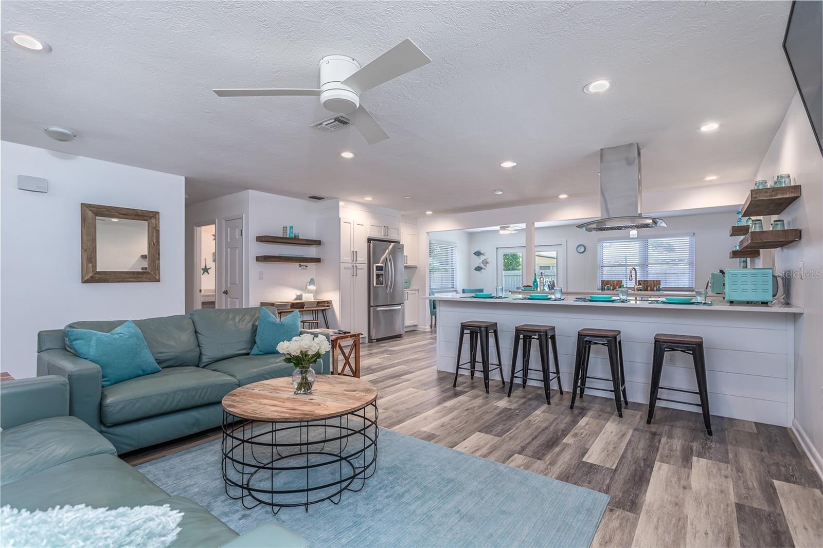 SOUTH GATE - Residential