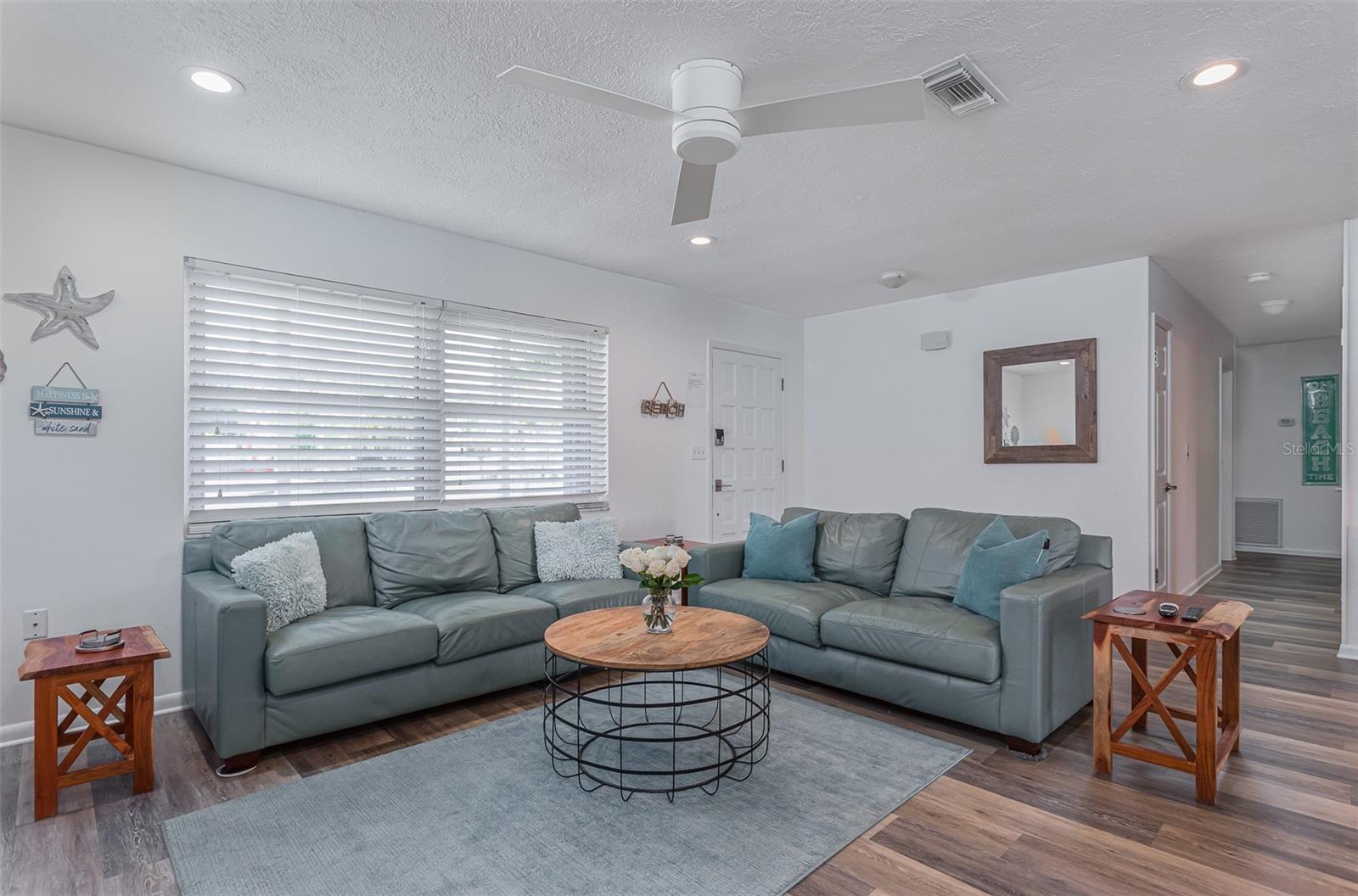 SOUTH GATE - Residential