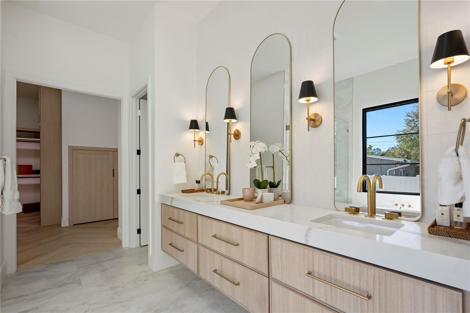 KENILWORTH SHORES SEC 01 - Residential