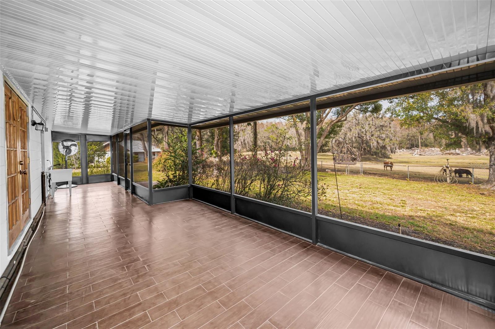 MEETS AND BOUNDS - Residential