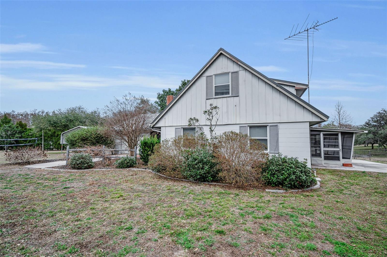 MEETS AND BOUNDS - Residential