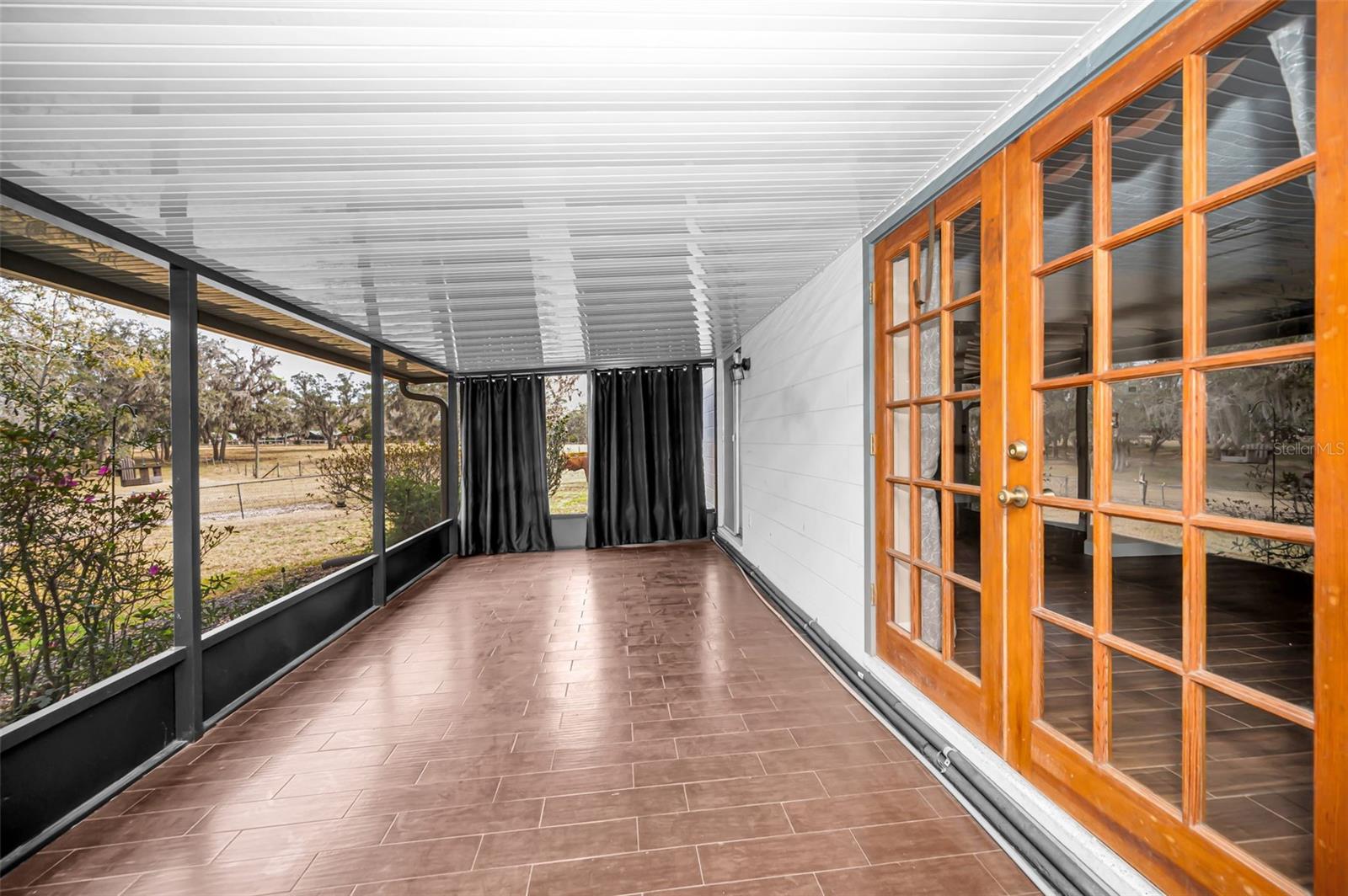 MEETS AND BOUNDS - Residential