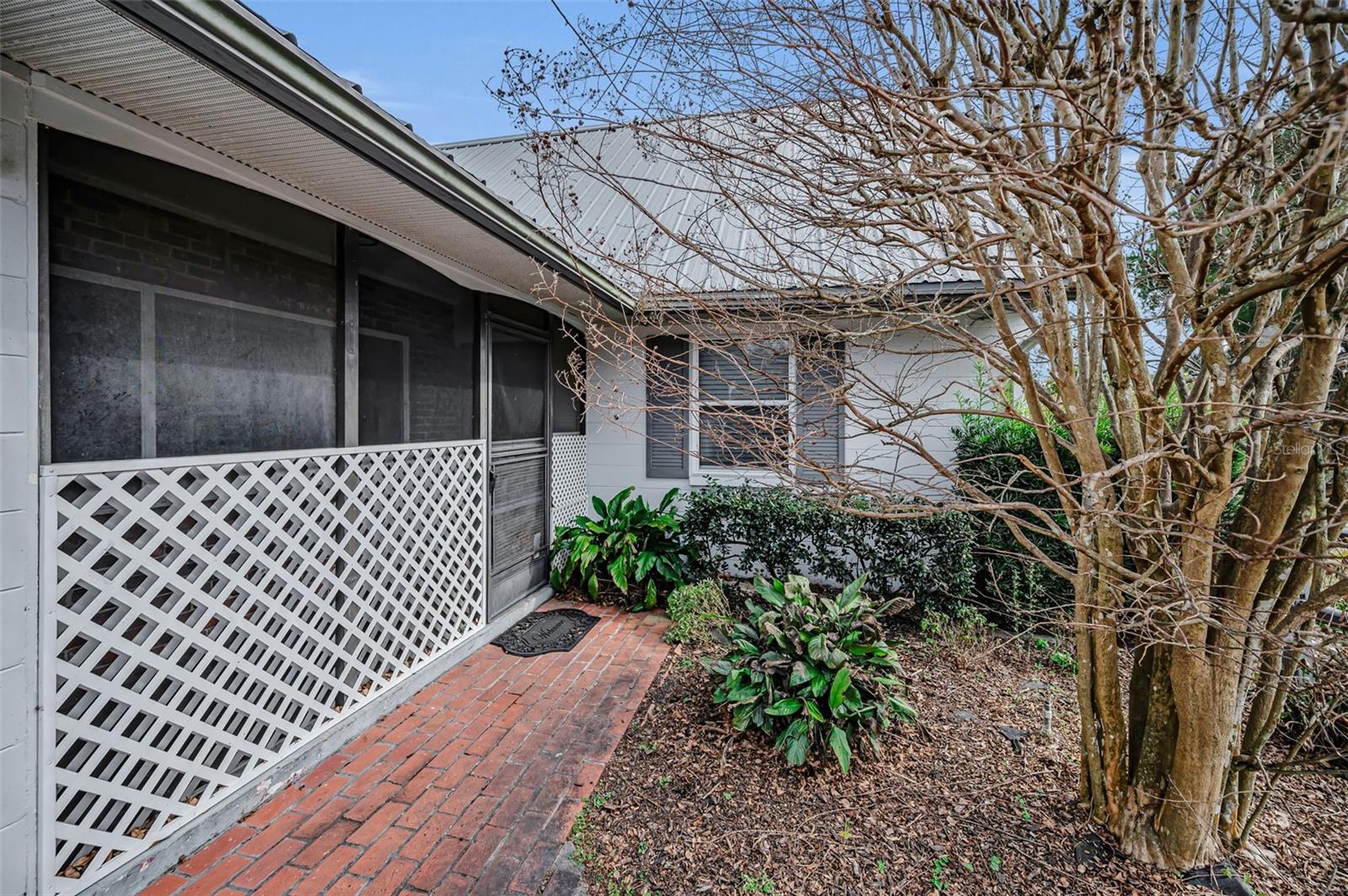 MEETS AND BOUNDS - Residential