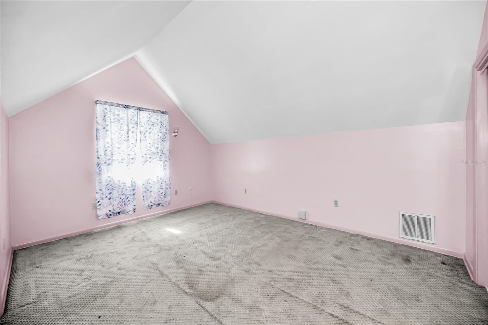 MEETS AND BOUNDS - Residential