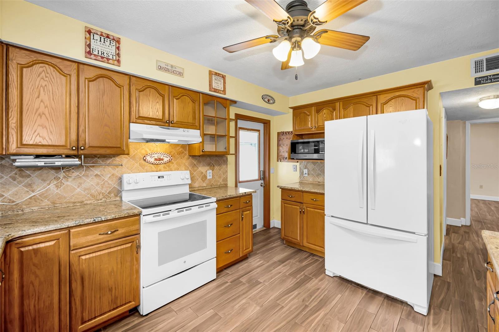 MEETS AND BOUNDS - Residential