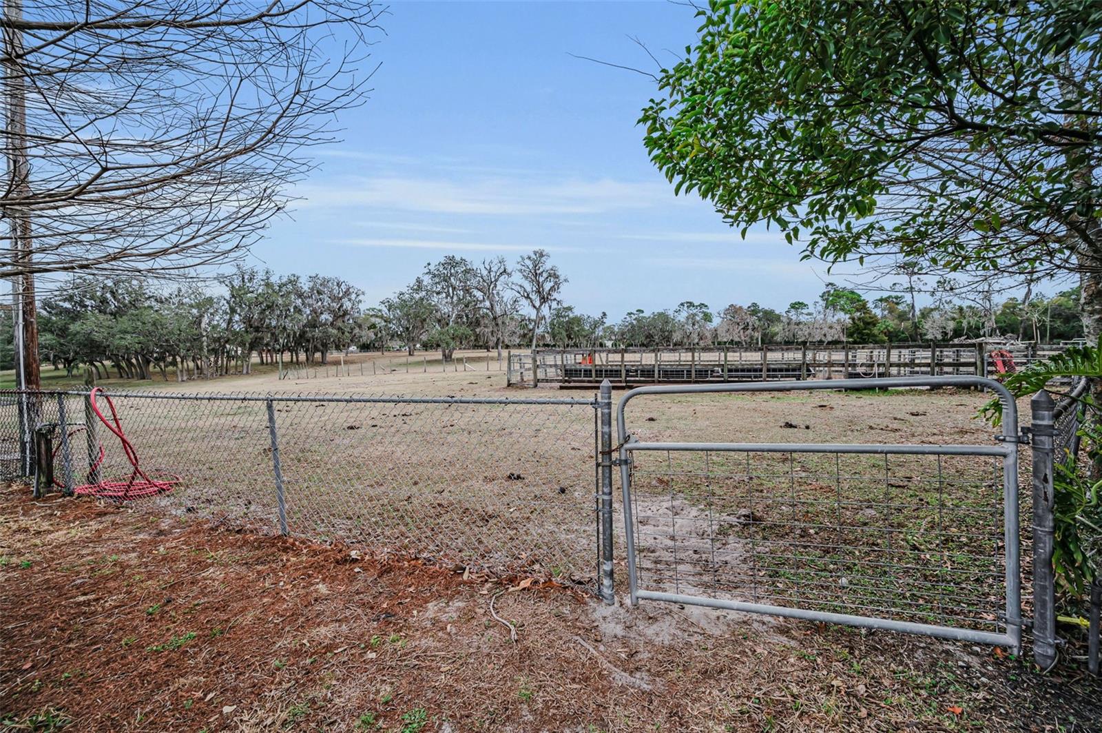 MEETS AND BOUNDS - Residential