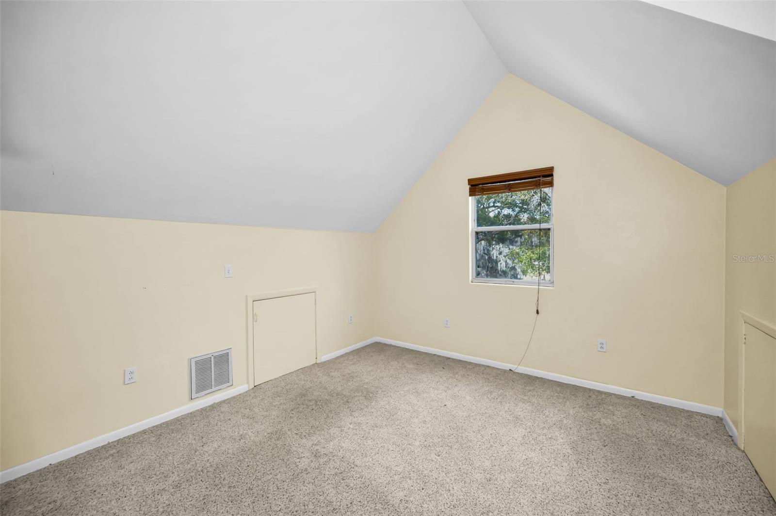 MEETS AND BOUNDS - Residential