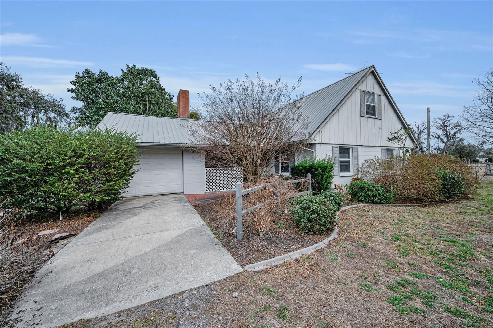 MEETS AND BOUNDS - Residential