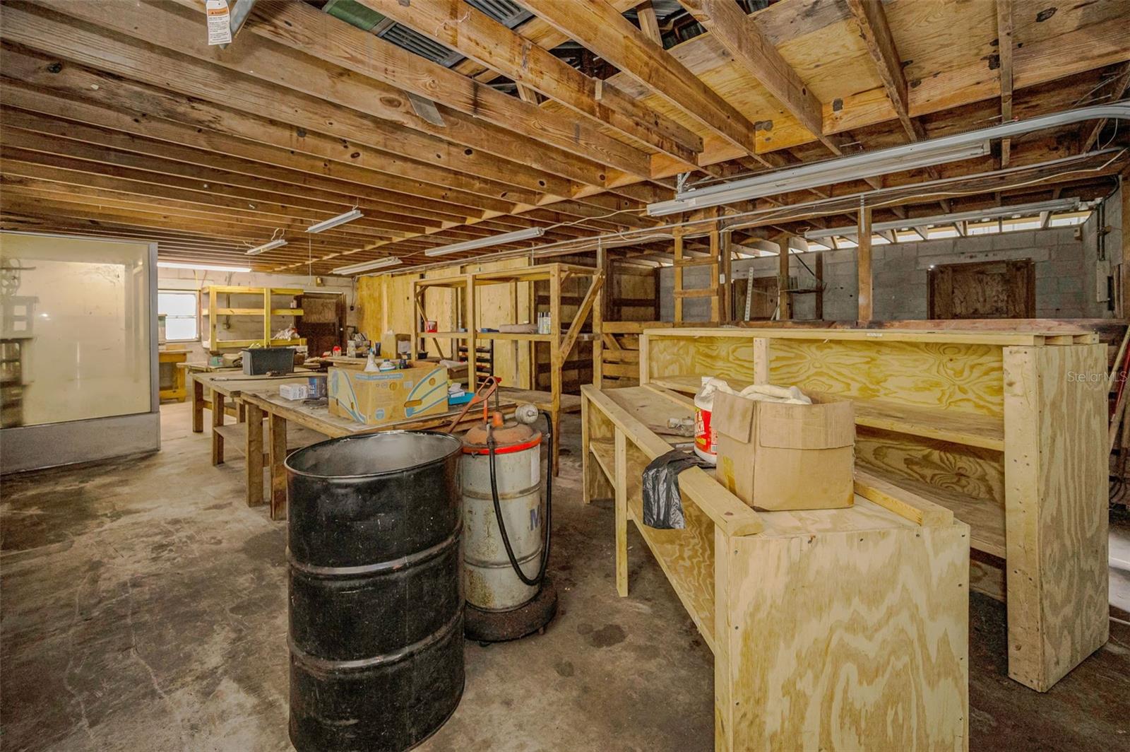 MEETS AND BOUNDS - Residential