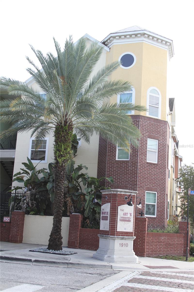 Photo of 1910 E Palm Avenue #9201, Tampa, FL 33605 (MLS # TB8553778)
