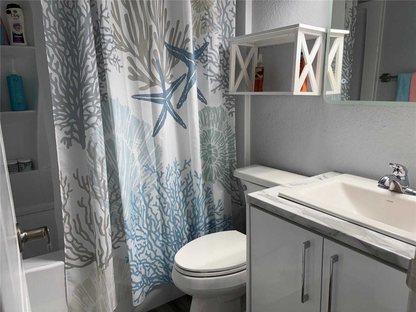 MARIA MANOR - Residential