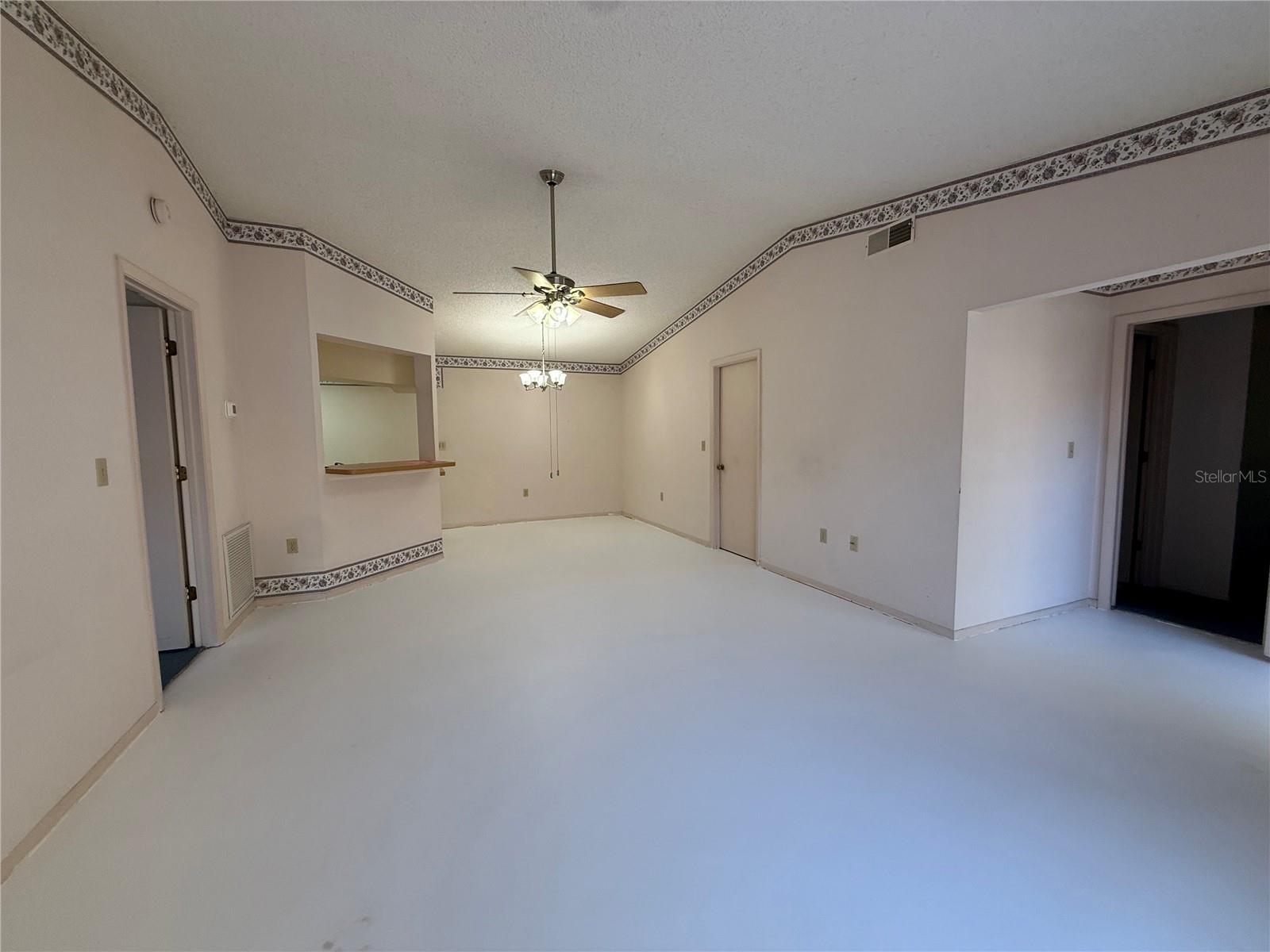 COURTYARD VILLAS - Residential