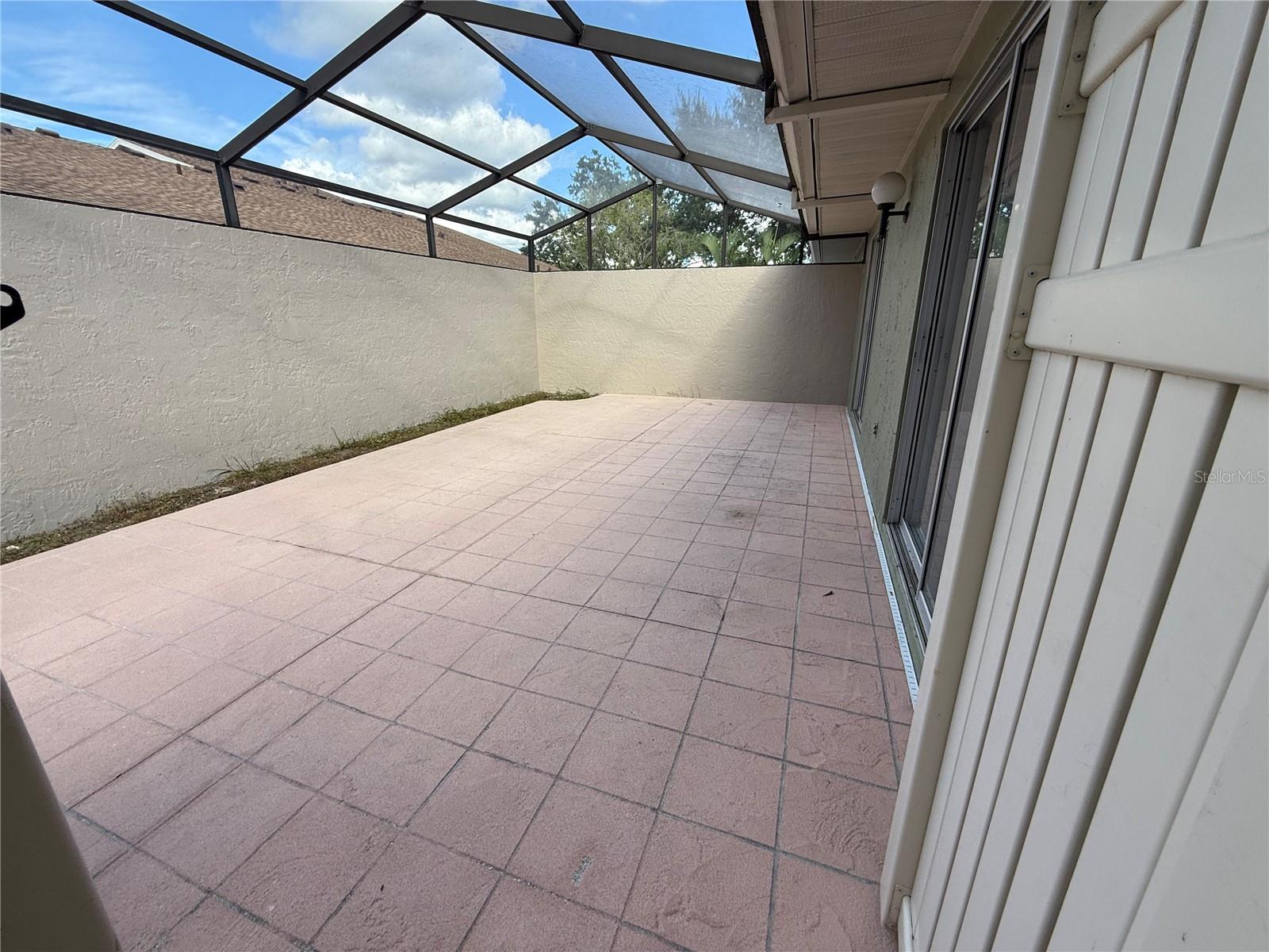 COURTYARD VILLAS - Residential