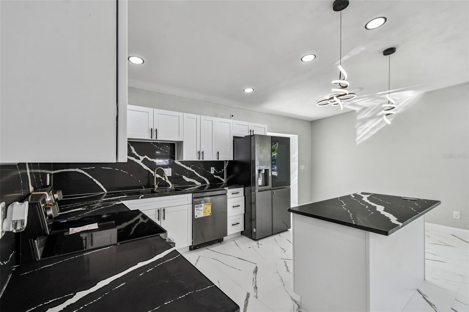 STEPHEN FOSTER HIGHLANDS ADD - Residential