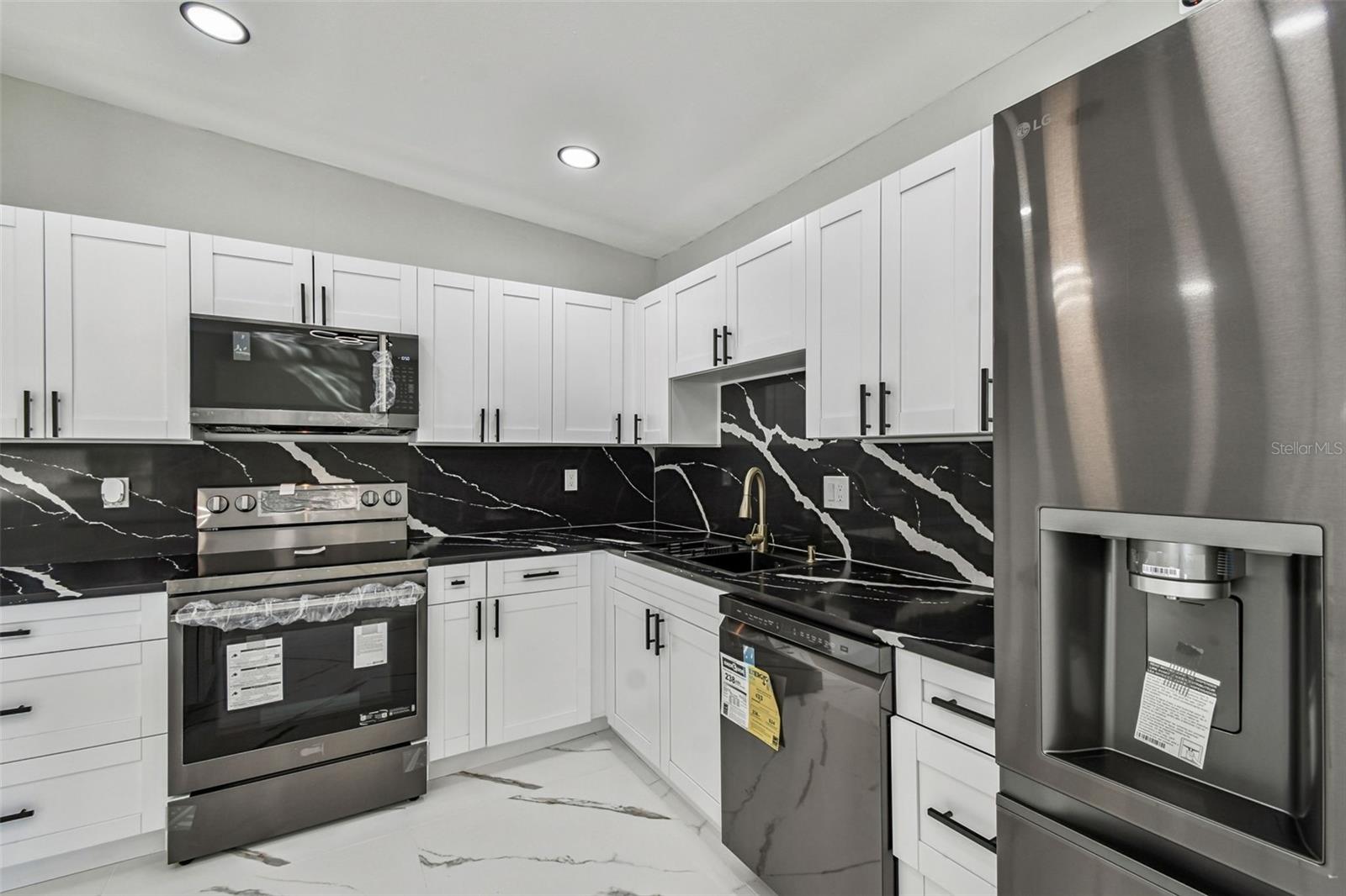 STEPHEN FOSTER HIGHLANDS ADD - Residential