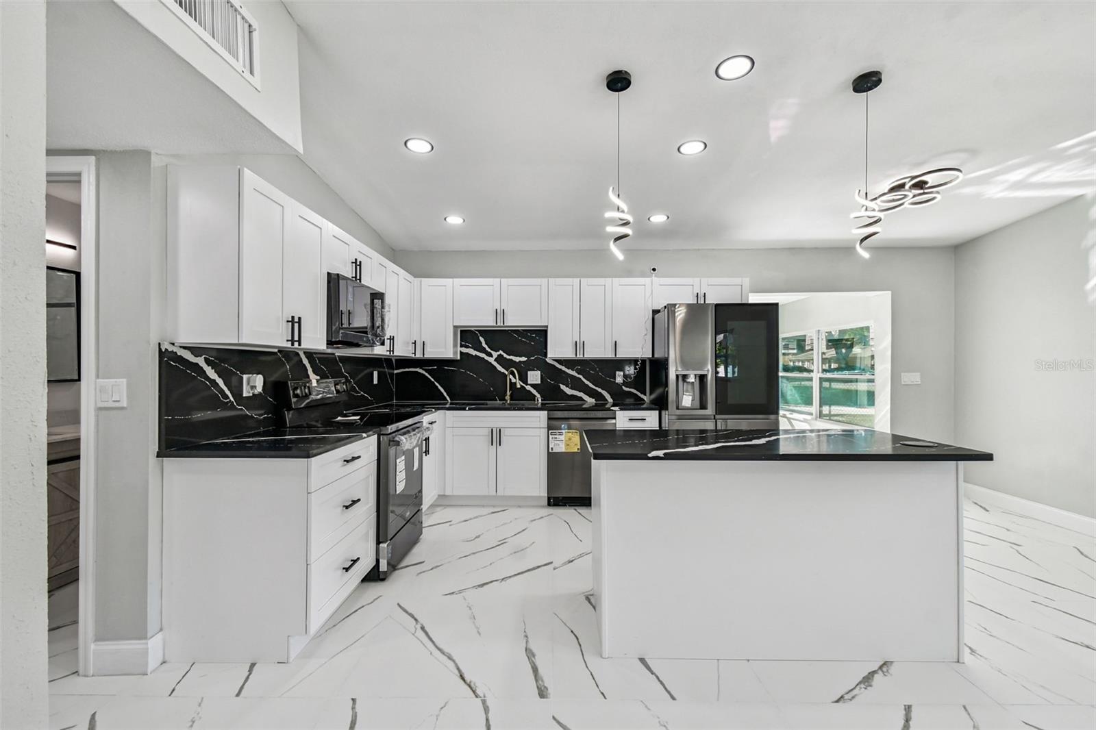 STEPHEN FOSTER HIGHLANDS ADD - Residential