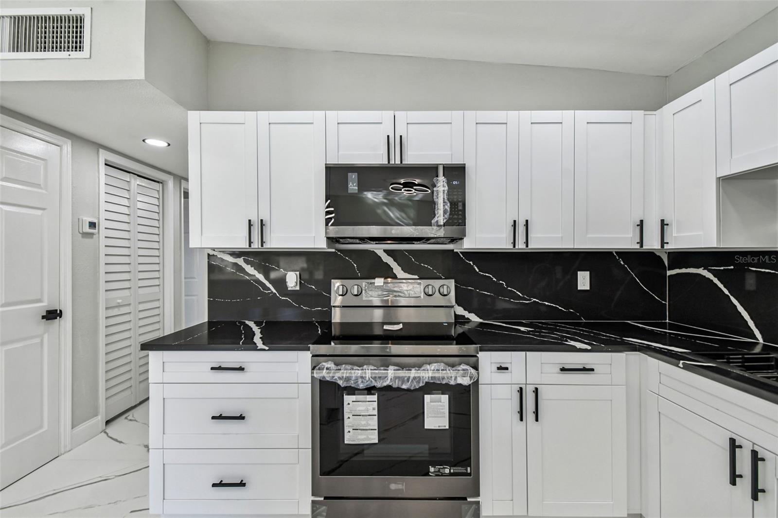 STEPHEN FOSTER HIGHLANDS ADD - Residential