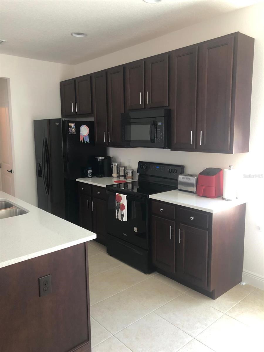 LAUREATE PARK - Residential Lease