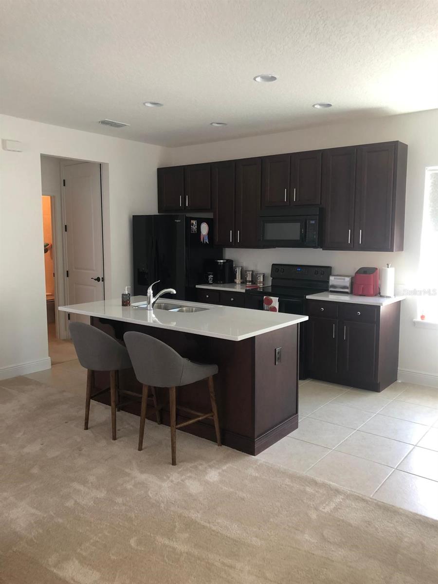 LAUREATE PARK - Residential Lease