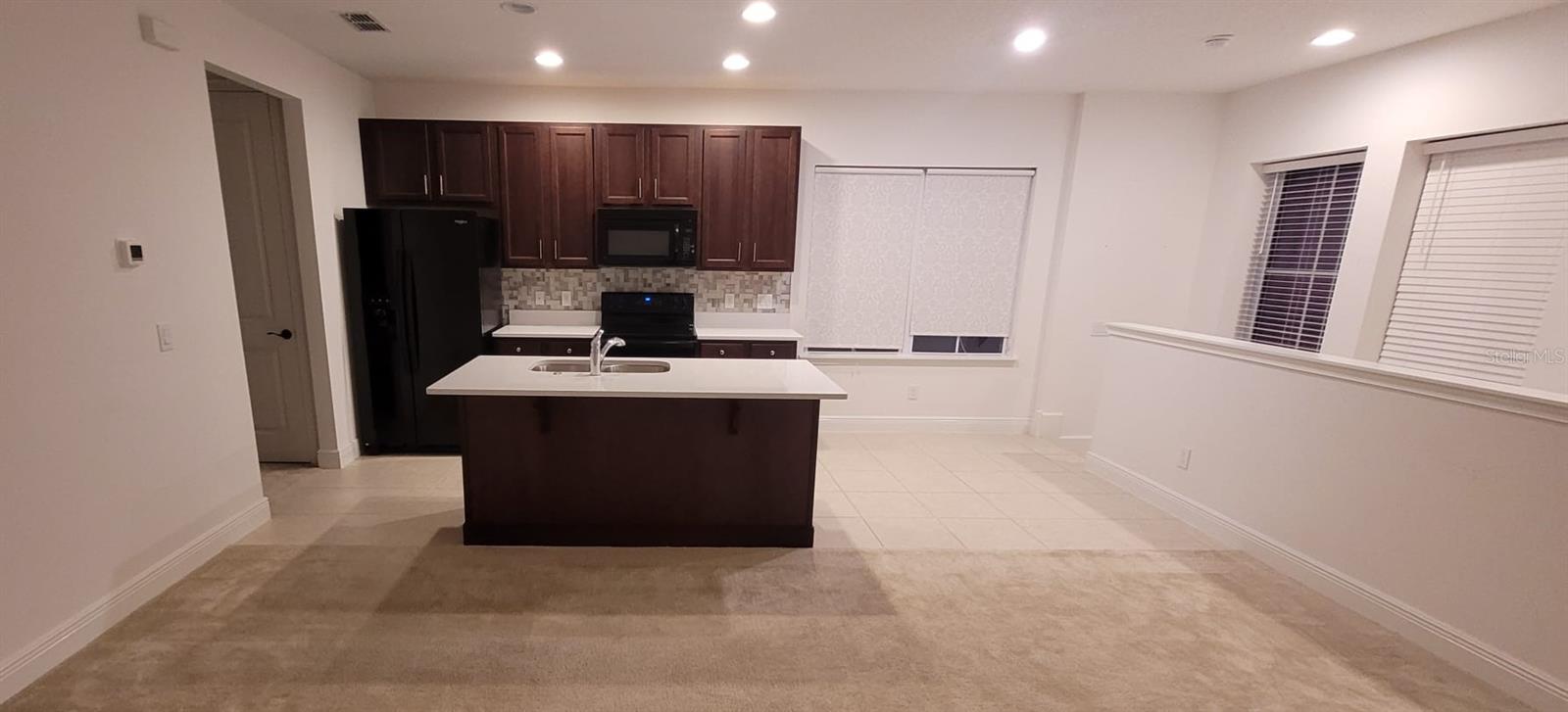 LAUREATE PARK - Residential Lease