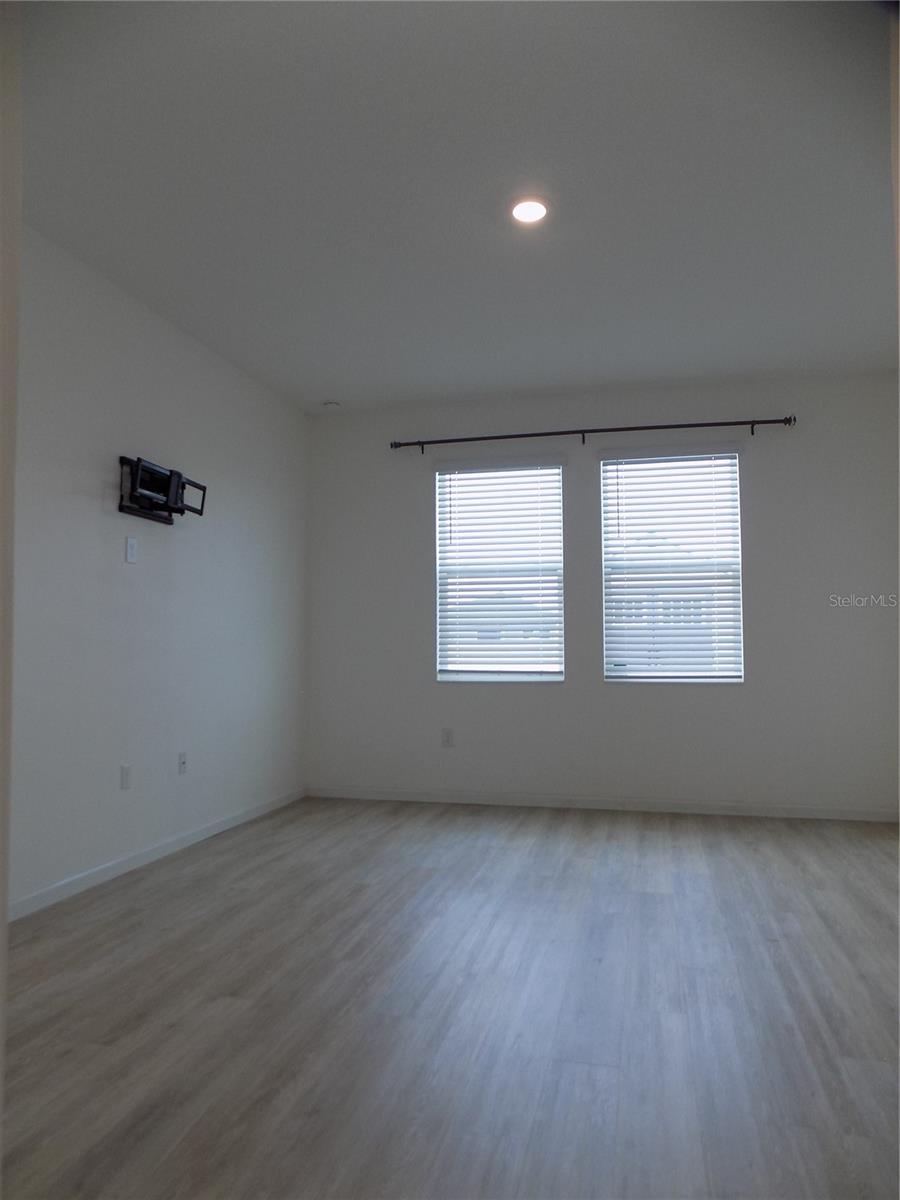 LANCASTER PARK EAST PH 3 & 4 - Residential Lease