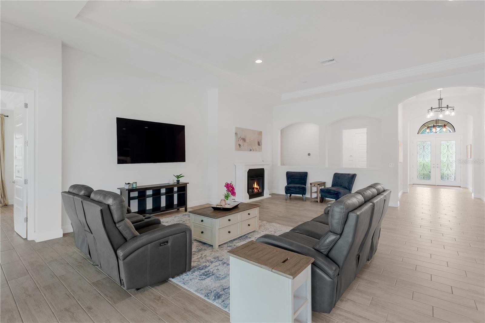 RIDGEWOOD ESTATES - Residential